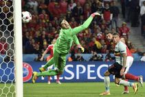 Chelsea Star Thibaut Courtois Offers Himself Real Madrid