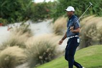 Tiger Woods Struggles At Hero World Challenge As Charley Hoffman Leads