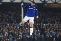 Rooney Plays With His Soul Conte Wary Of Everton Star