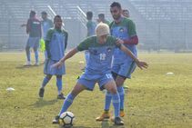 Red Golds Look Settle Scores With Mariners