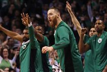 Nba Celtics Snap Four Game Losing Streak With Win Over Clip