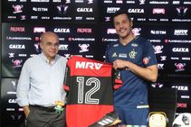 Former Brazil Goalkeeper Julio Cesar Returns Flamengo From Benfica Inter Milan
