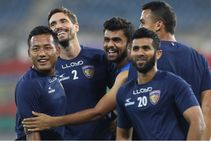 Isl Chennaiyin Fc Look Consolidate Top Four Spot Delhi Dynamos