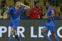 Isl Lanzarote S Brace Helps Fc Goa Beat Jamshedpur Fc