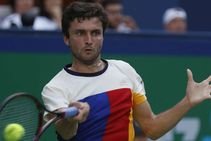 Gilles Simon Claims First Title Nearly Three Years