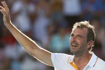 Australian Open Retiring Veteran Benneteau Dumps Goffin Out