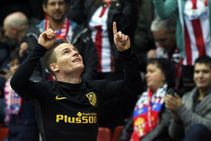 Tottenham Plot Move Atletico Outcast Gameiro