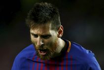 Barcelona Extend Stay At Top Atletico Has It Easy