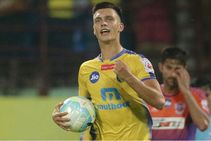 Isl Mark Sifneos Leaves Kerala Blasters