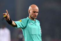 Nantes Carlos Sent Off After Being Kicked By Ref Against Psg