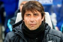Conte Wants See Chelsea Contract But Has Bags Packed