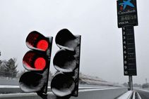 F1 Testing Delayed Circuit De Barcelona Catalunya Snow