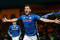 Rochdale 2 Tottenham 2 Davies Denies Kane Fa Cup Classic