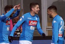 Mertens Limps Off As Sarri S Men Return Summit