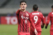 Hulk Oscar Lead Shanghai Jeonbuk Motors Hit Six