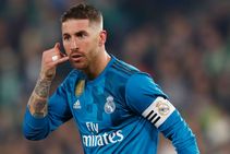 Real Prevail Eight Goal Thriller Barcelona Extend Stay At T