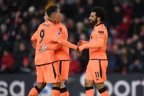 Southampton 0 Liverpool 2 Roberto Firmino Mohamed Salah Within Point Manchester United