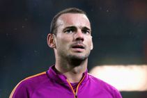 Afc Champions League Review Sneijder Al Gharafa Defeat Lokomotiv Tashkent Hit Five