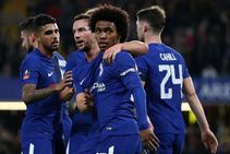 Chelsea 4 Hull City 0 Giroud Scores And Willian Stars As Blues Reach Last Eight