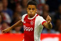 Ajax Wonderkid Advised Snub Manchester United Barcelona