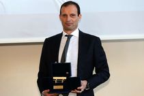 Massimiliano Allegri Happy At Juventus Amid Arsenal Psg Link