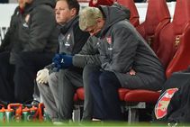 Ex Arsenal Midfielder Stewart Robson Questions Arsene Wenger Loyalty