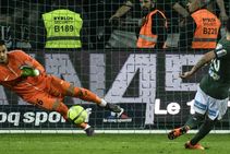 Last Gasp Debuchy Own Goal Spares Psg Blushes