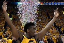 Jazz Eliminate Westbrook S Thunder Lebron Cavs Forced Game Seven