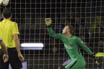 Barcelona Cillessen Stay Put Despite Interest From Elsewhe