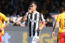 Benevento 2 Juventus 4 Dybala Hat Trick Piles Pressure On Napoli