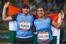 Cwg 2018 Seema Punia Navjeet Dhillon Win Silver Bronze Discus Throw