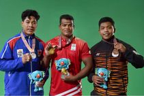 Cwg 2018 Weightlifters Sathish Venkat Rahul Light Up Day 