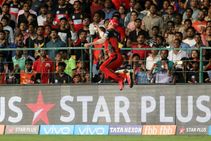 Ipl 2018 Ab De Villiers Becomes Superman Near Boundary Ropes To Catch Alex Hales