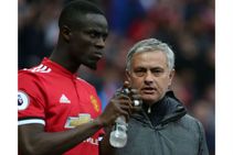 Chelsea Arsenal Swoop On Manchester United S Eric Bailly