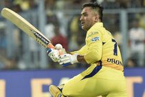 Ipl 2018 Dhoni Is The Fastest Stumper Against Spinners Hussey