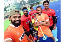 Sjoerd Marijne Eats Cheese Harendra Dal Chawal India Hockey Captain Pr Sreejesh