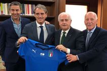 Mancini Named New Italy Boss
