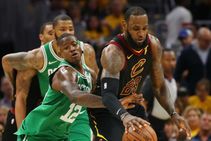 Nba Playoffs 2018 Cavs Celtics Rozier Butt Whooping