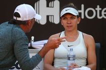 Simona Halep Outlasts Maria Sharapova Break Heavy Rome Semi