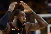 James Curry Slam Trump Over Philadelphia Eagles White House Ban