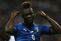 Mario Balotelli Leonardo Bonucci Frustrated Focus Italy Striker