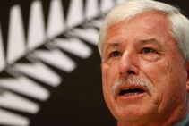 New Zealand Great Richard Hadlee Diagnosed With Bowel Cancer