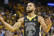 Stephen Curry Breaks Single Game Three Point Nba Finals Record