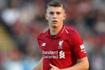 Aston Villa Move Sign Liverpool S Ben Woodburn Loan
