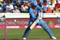 Dhoni Booed Indian Spectators During 2nd Odi