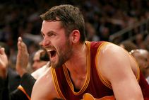 Nba Cavs Sign Kevin Love Lucrative Four Year Extension