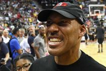 Nba Lavar Ball Lebron James Signing Lakers Lonzo Ball Warriors