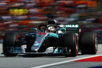 Lewis Hamilton Retires Austria Hand Sebastian Vettel Advantage