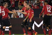 Ac Milan 1 Manchester United 1 8 9 On Penalties Red Devils Survive Marathon Shootout