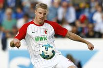Everton West Ham Fighting It For Augsburg Defender Martin Hinteregger
